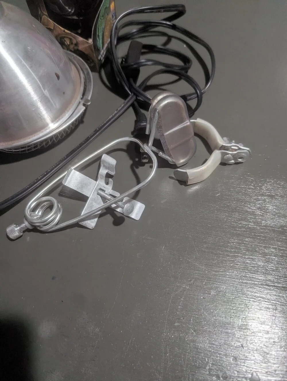 Used Arcadia Clamp Lamp With Zoo Med 100w Red Nightlight Bulb (New)